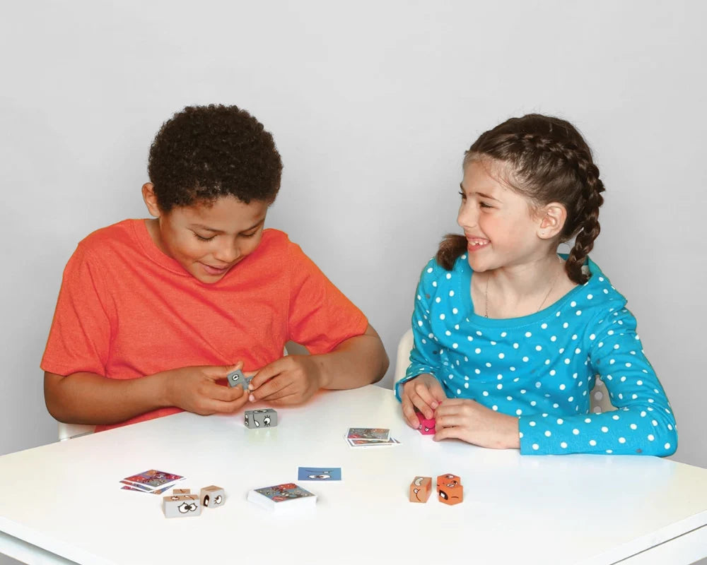 CUBEEZ Juego de mesa